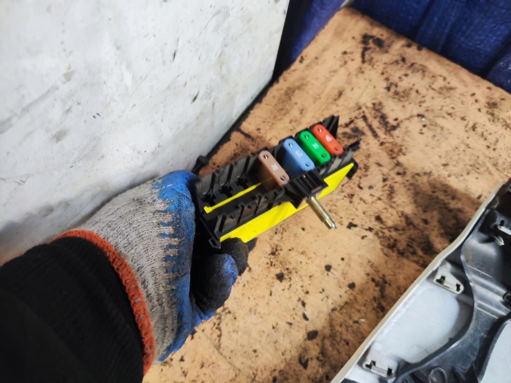 Купити Jumpy scudo expert ii 2.0 hdi модуль блок керування запобіжник