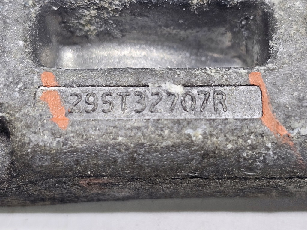 фото №4, Кронштейн кронштейн аккумулятора renault zoe i #5970