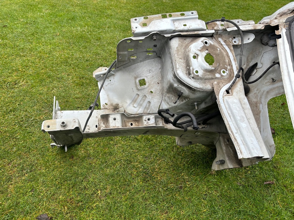 фото №5, Peugeot 208 ii лонжерон підкрилок чверть права ewp