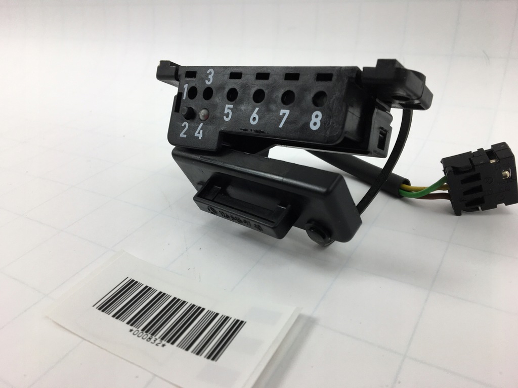 фото №12, З'єднувач port діагностичний діод індикатор mercedes w124 w126 1265459740