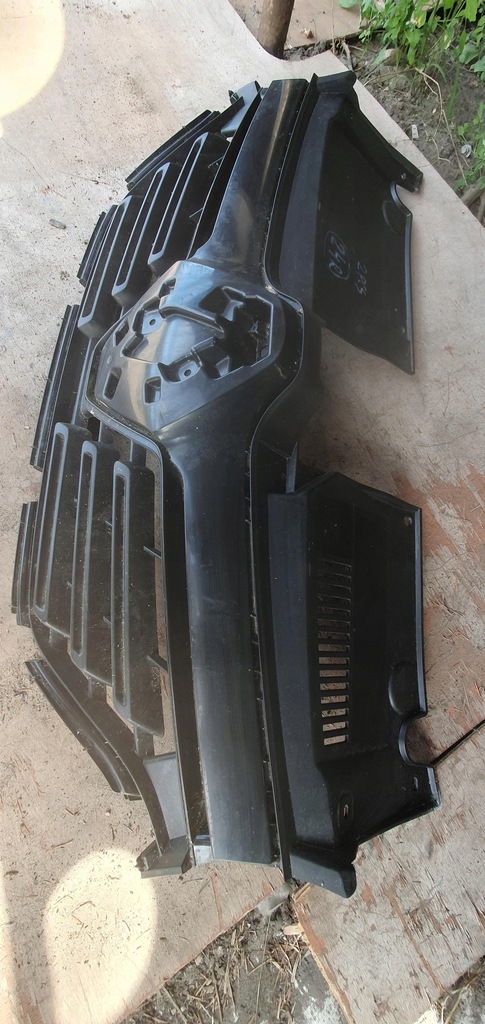 фото №4, Решітка радіатора решітка радіатора бампер перед renault sandero ii 623105875r