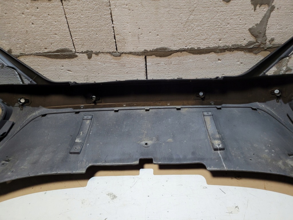 Бампер задний  задний ferrari california 08-14 pdc оригинал с Разборки