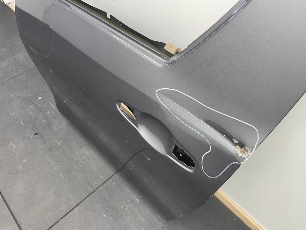 фото №10, Toyota hilux viii 2015r-- дверь задняя левая задние