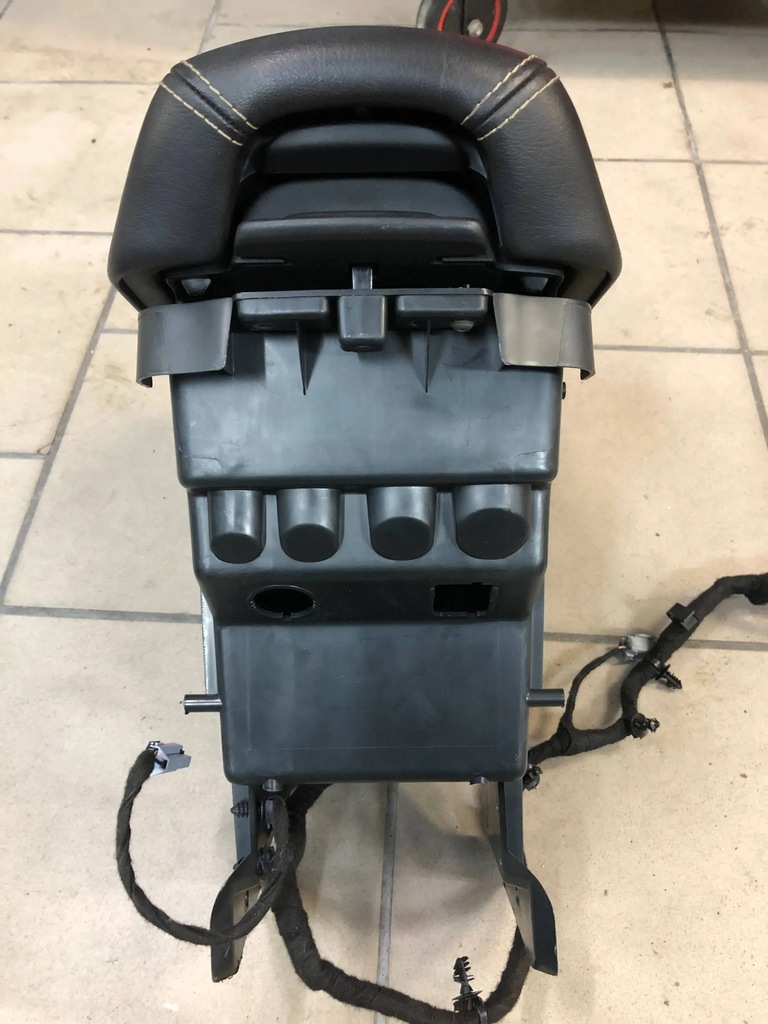 фото №12, Подлокотник w туннель jeep cherokee kl 1wz47trmaa