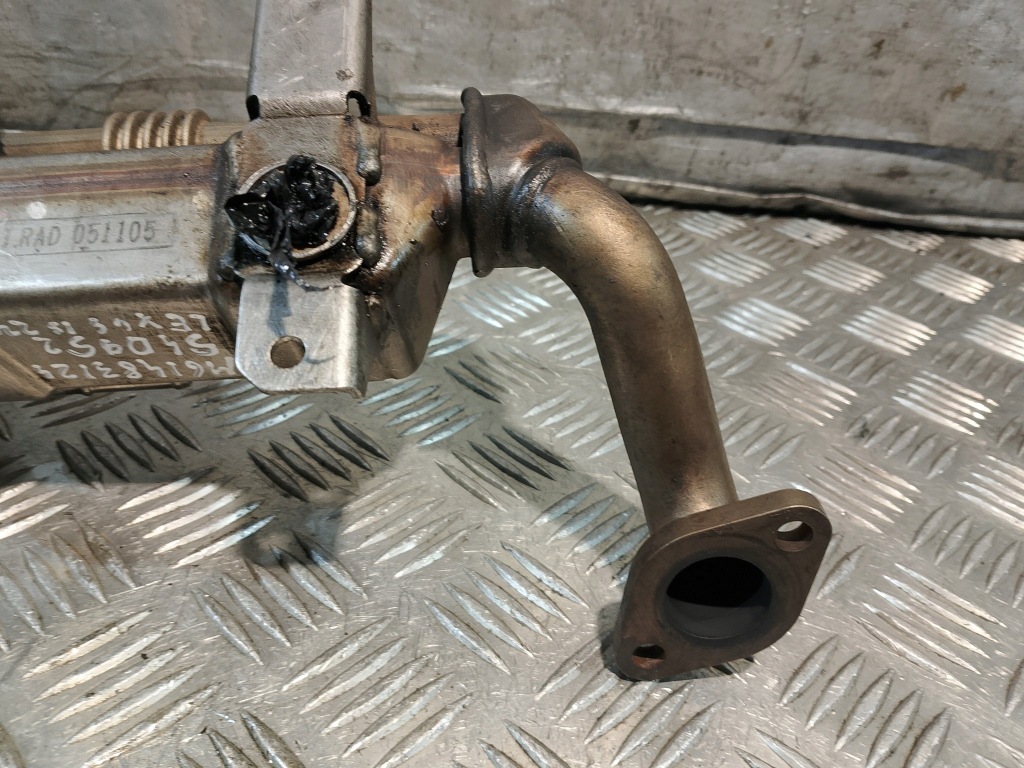 Купити Радіатор вихлопних газів lexus is 220 2.2 d