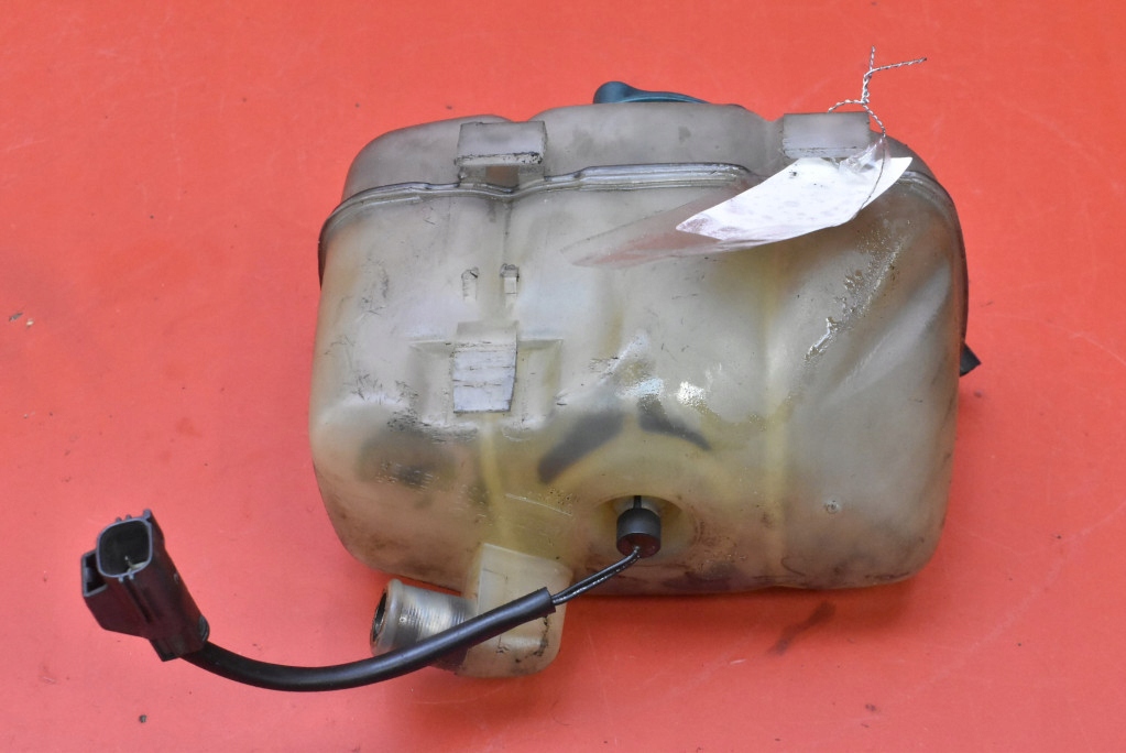 фото №5, Бачок расширительный 8683455 volvo s70 v70 2 ii 2.4 d5 163 km 00-05