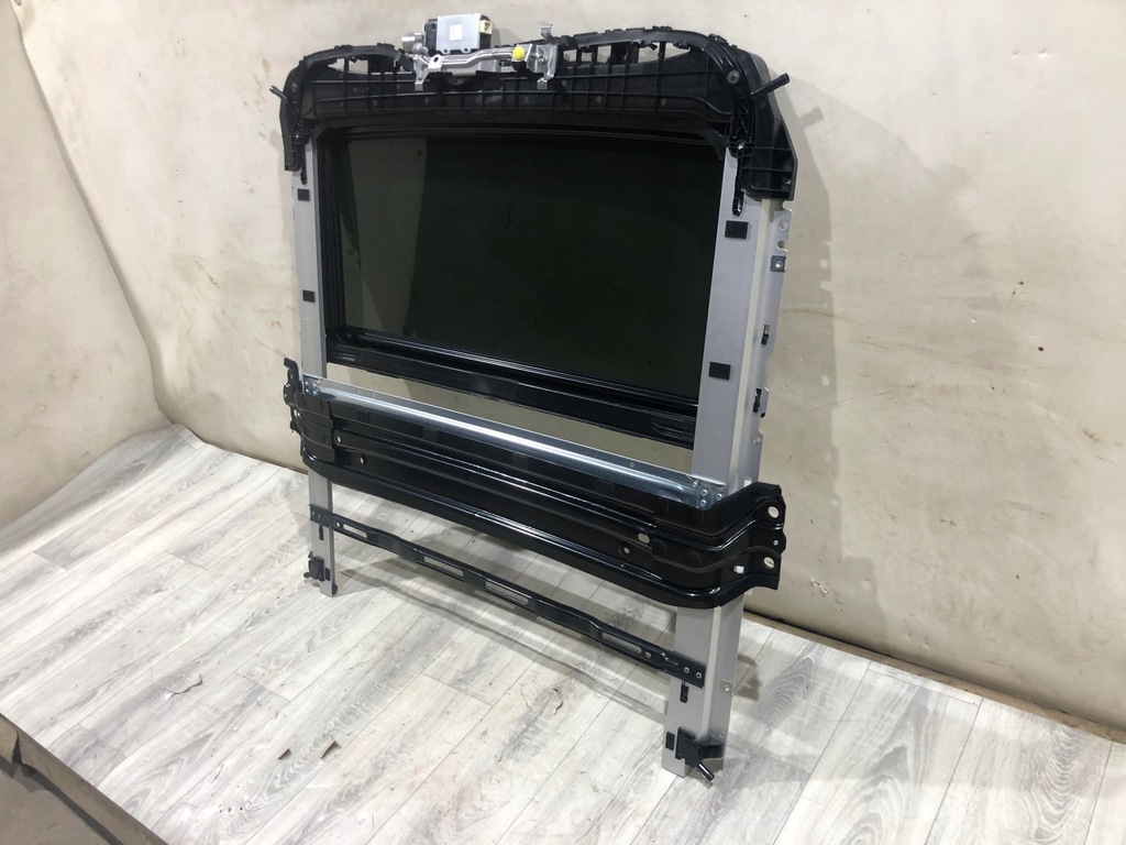 фото №6, Lexus es viii 2020 300h люк