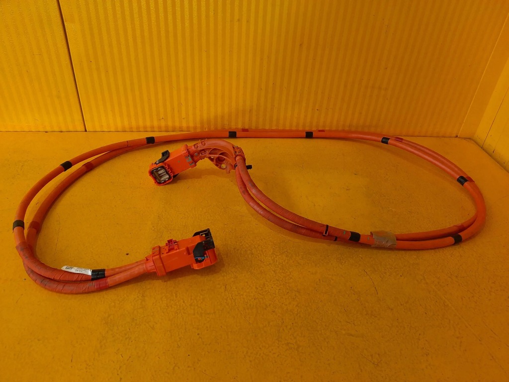 фото №1, Tesla model 3 шланг зарядки 1109003-00-d