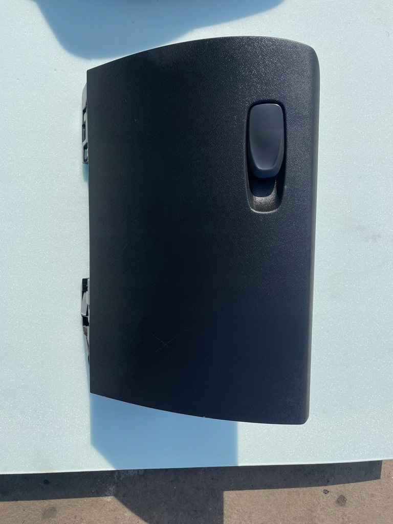 фото №1, Volvo xc60 ii бардачок пасажира 31417596