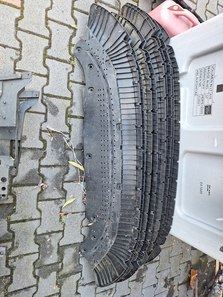 фото №6, Audi a6 c8 4k0 плита захист pod бампер 4k0807611