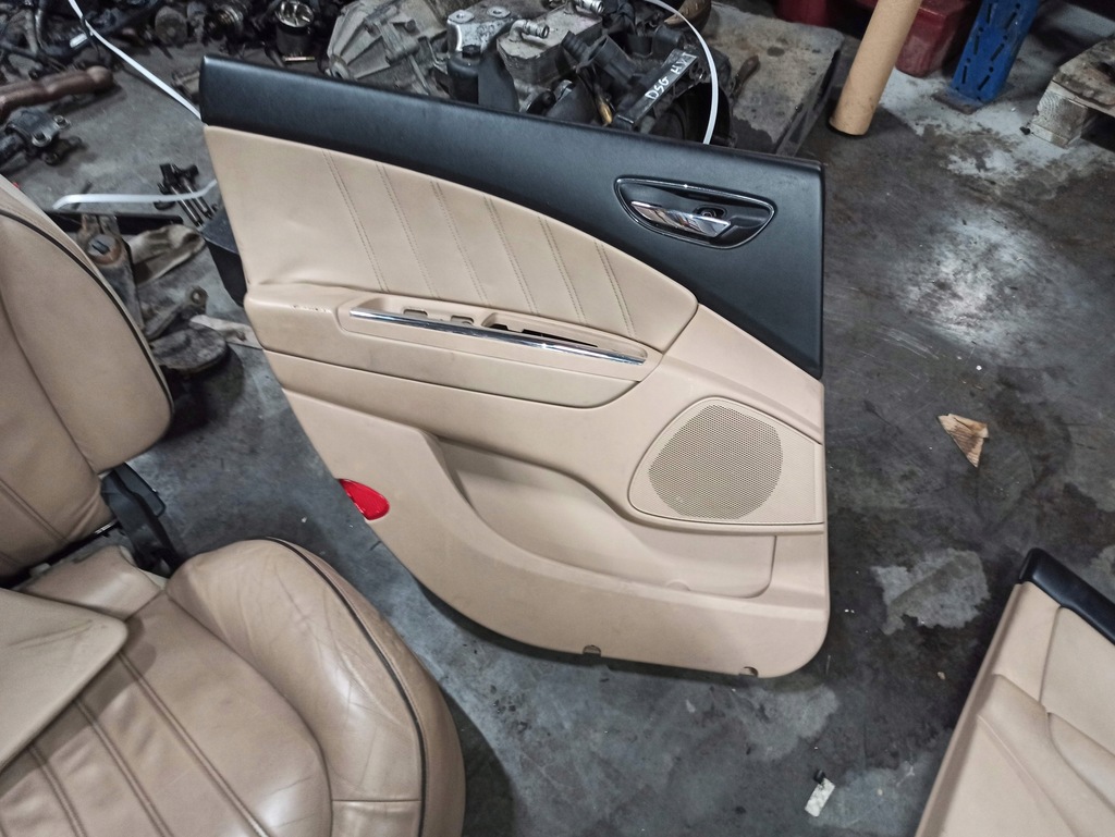 фото №5, Lancia delta iii комплект сидений заднее сиденье обшивки сиденья кожа beż budyń