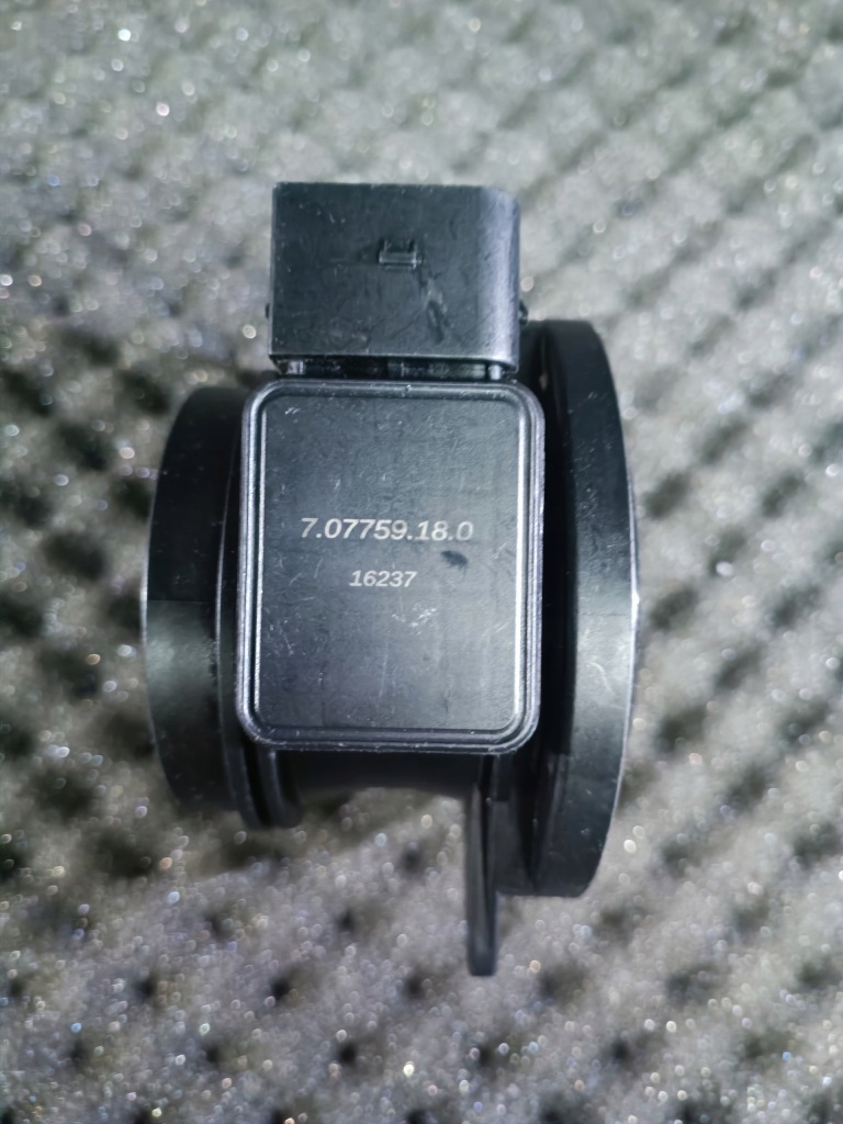 Купить 707759180 новый расходомер воздуха mercedes