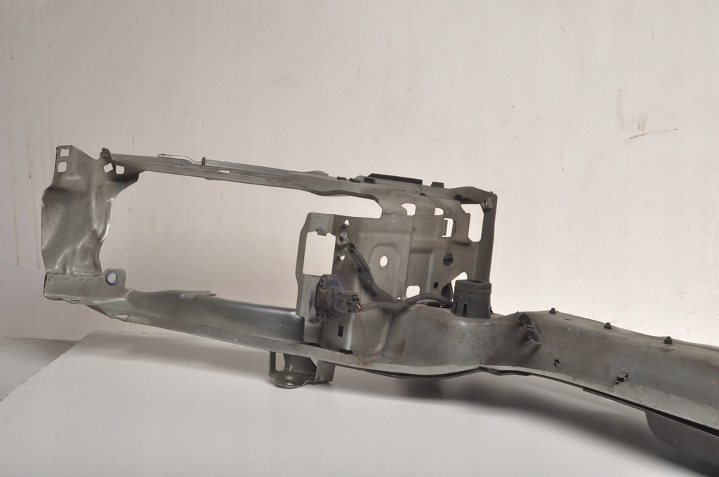 фото №5, Volvo s40 ii v50 pas передний усилитель