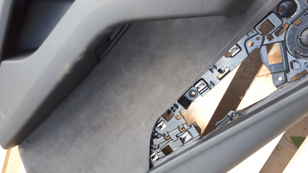 фото №15, A4 b9 8w s4 обшивка дверь правый задняя alcantara