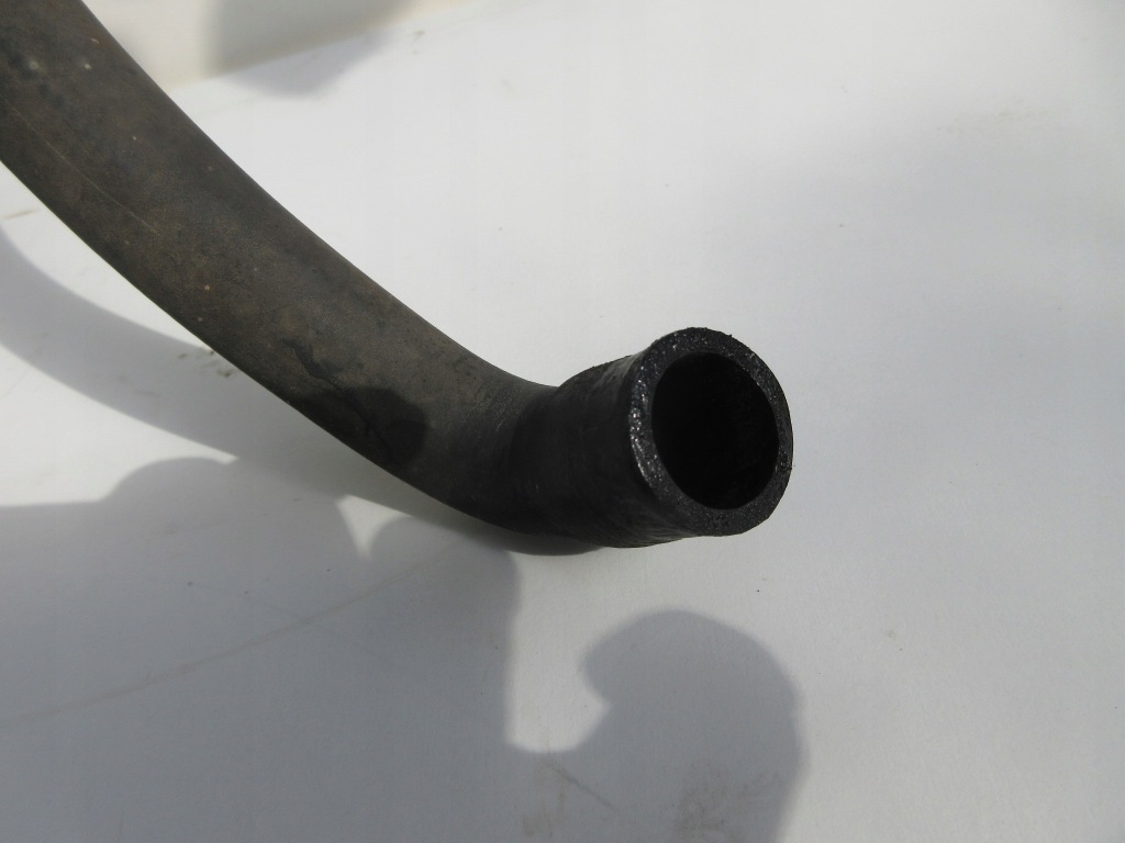 Пабтрубок  воды радиатора mercedes w126 v8 1265011882 в Украине