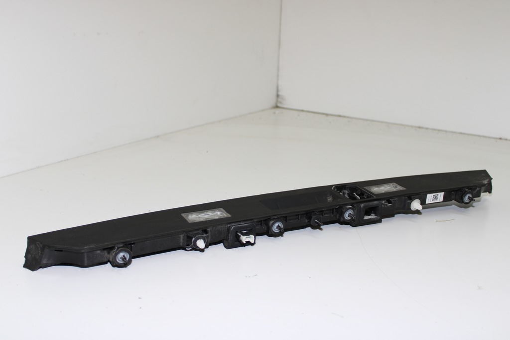 фото №4, Bmw g11 g12 молдинг крышки ручка фонари номерного знака регистрационный 7357105 17r