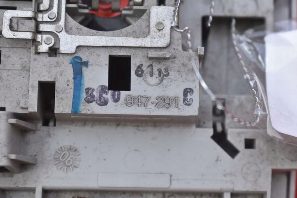 фото №7, Лампа освітлення салону задня 3c0947291c vw passat b6 05-10