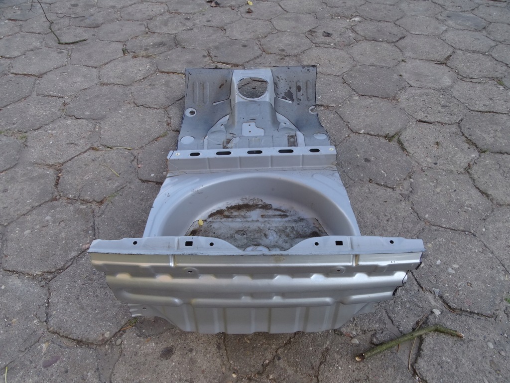 фото №1, Toyota celica vii t23 99-05 піддон колеса запасного