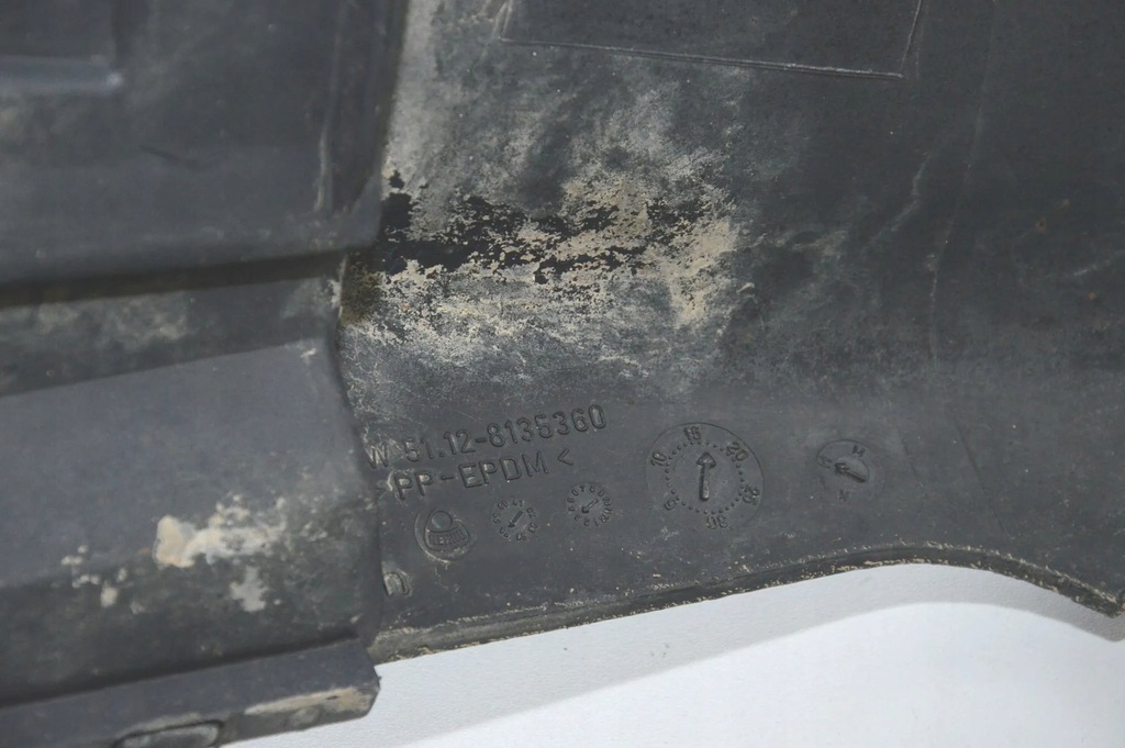 фото №11, Бампер задній bmw 3 touring e36 8136360 13629943 2.5l 1996