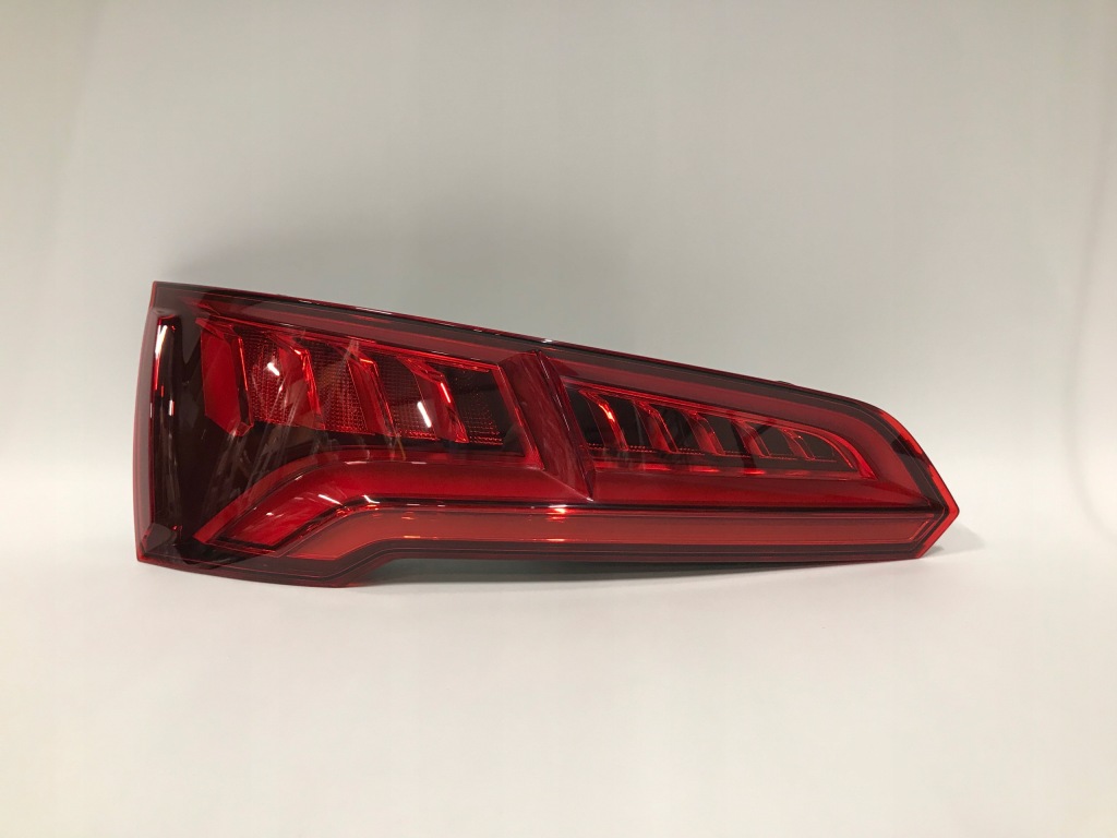 Купить Audi q5 80a 18-21 фара задняя левая led европа