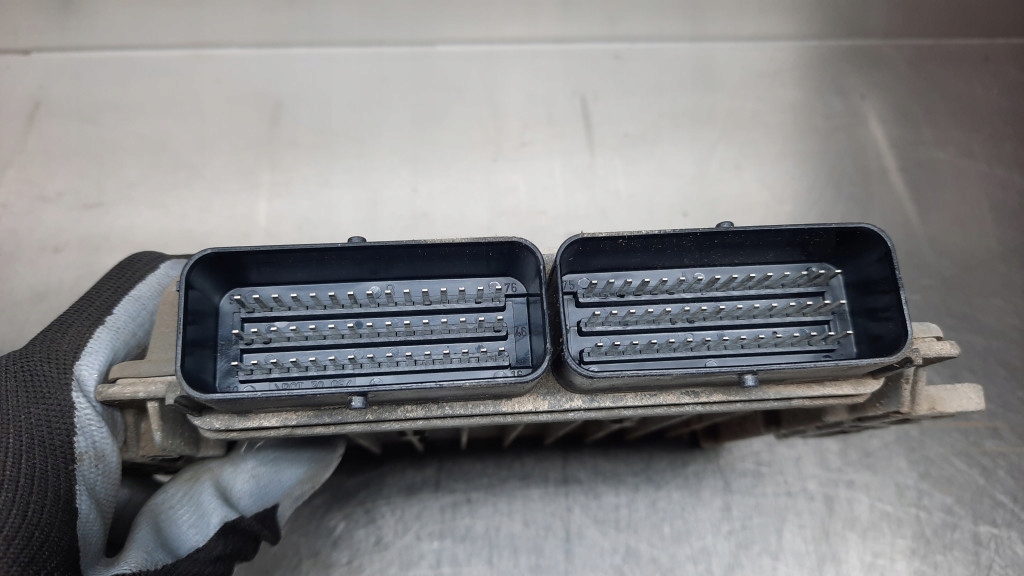 фото №4, Бортовий комп'ютер двигуна renault scenic i 1.9d 8200214973