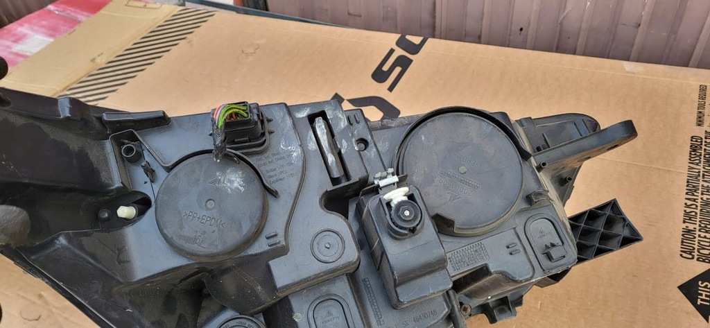 фото №5, Citroen c4 ii b7 лампа левая перед