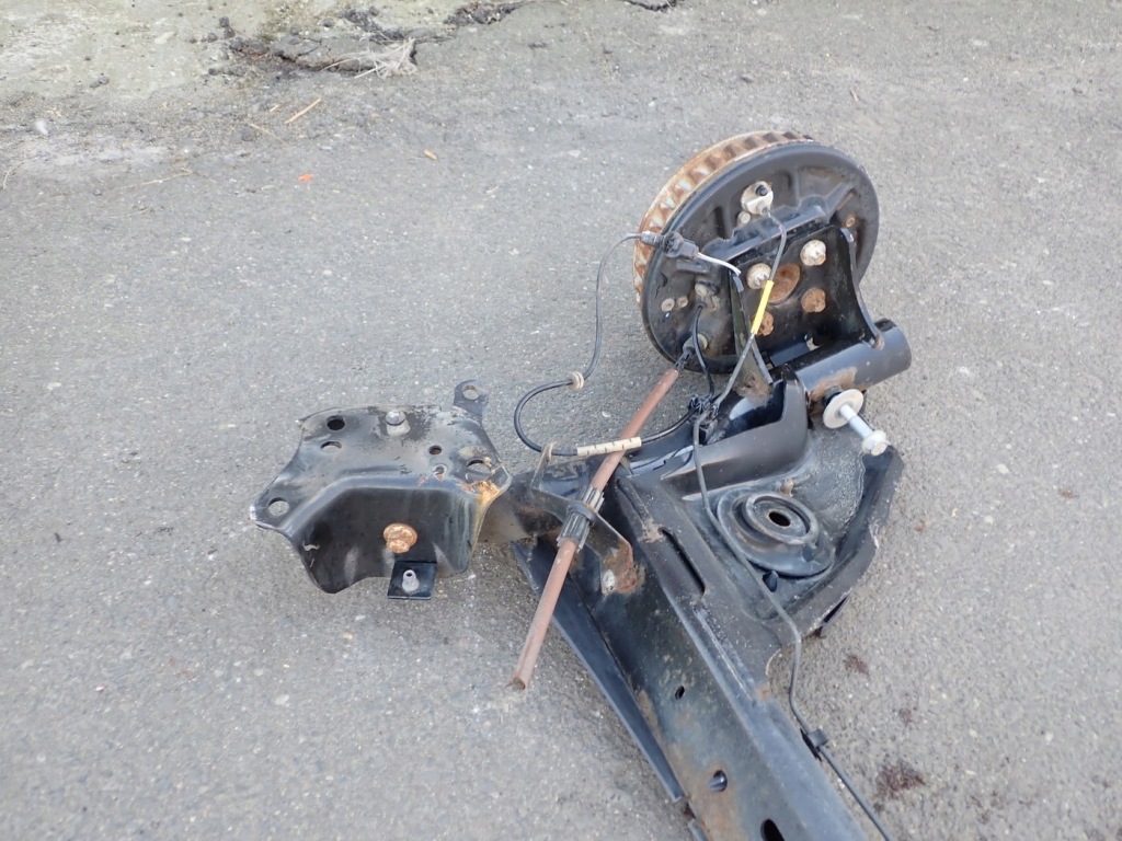 Балка вісь  підвіска задній задня комплектна гальмівні барабани renault clio iv 4 Оригінал