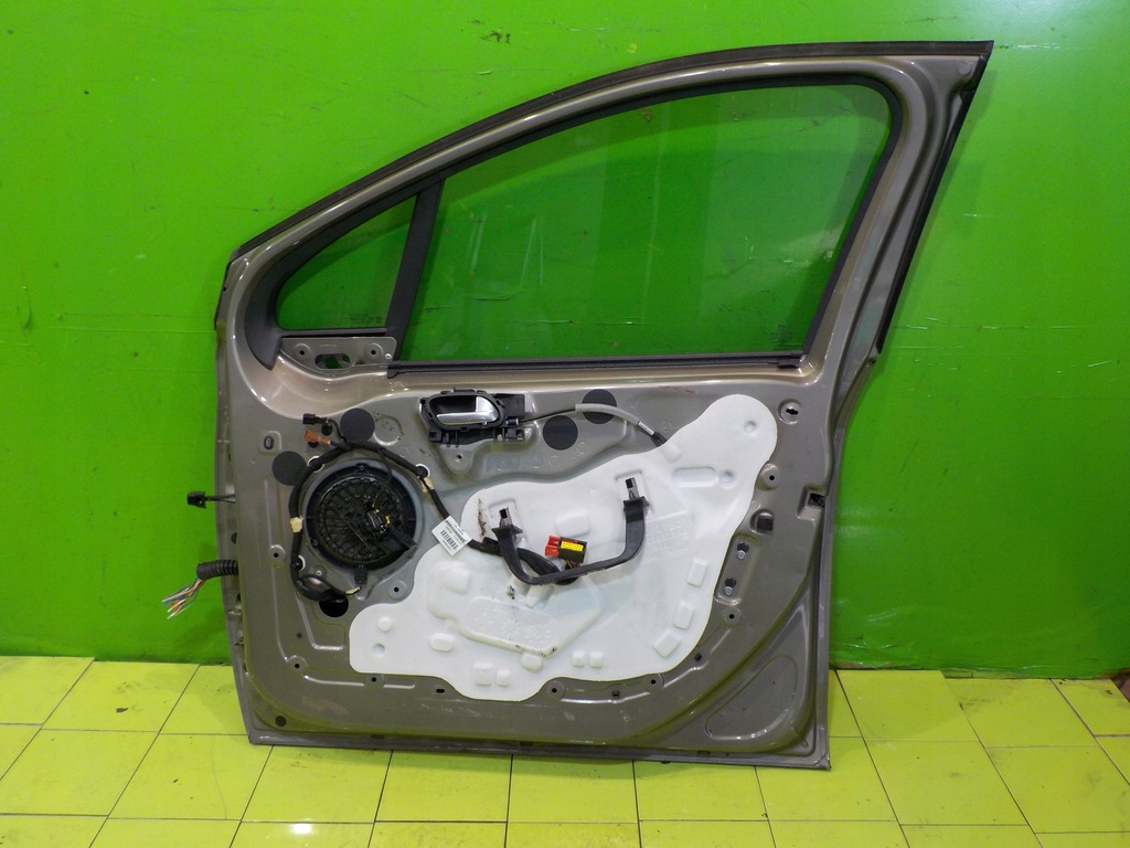 фото №6, Peugeot 2008 i 16r 5d двері праве перед