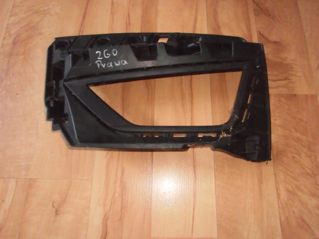 фото №1, Vw polo vi aw 17+ рамка протитуманної фари права 2g0853666g