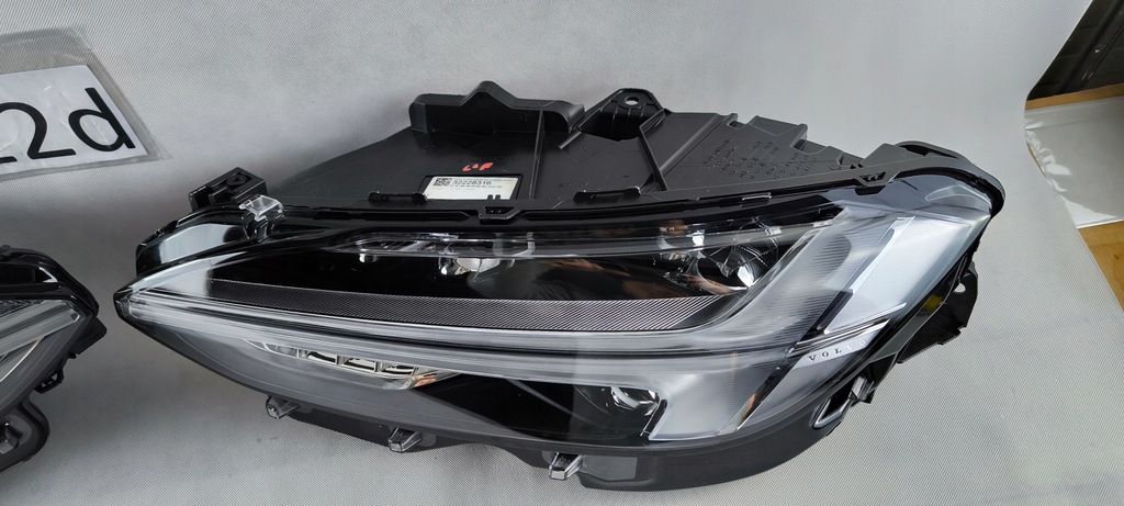 фото №7, Volvo v90 s90 full led левый правый фара лампа полный mid !