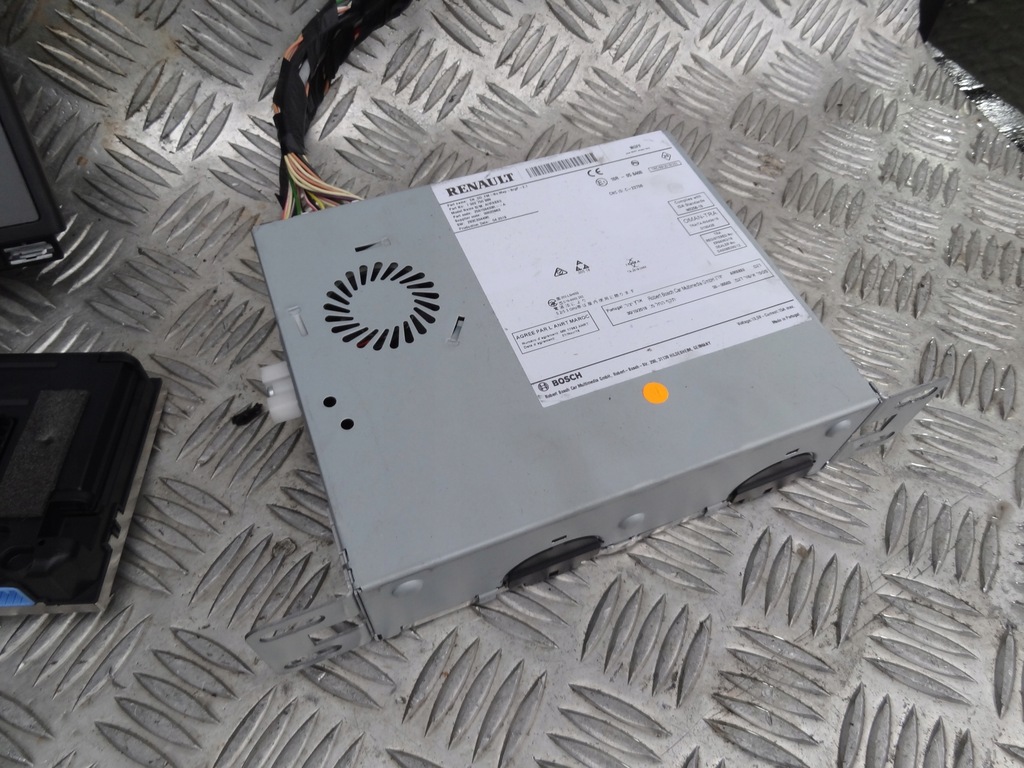 фото №3, Renault clio v 2019 радио навигация дисплей europa антенна gps оригинал