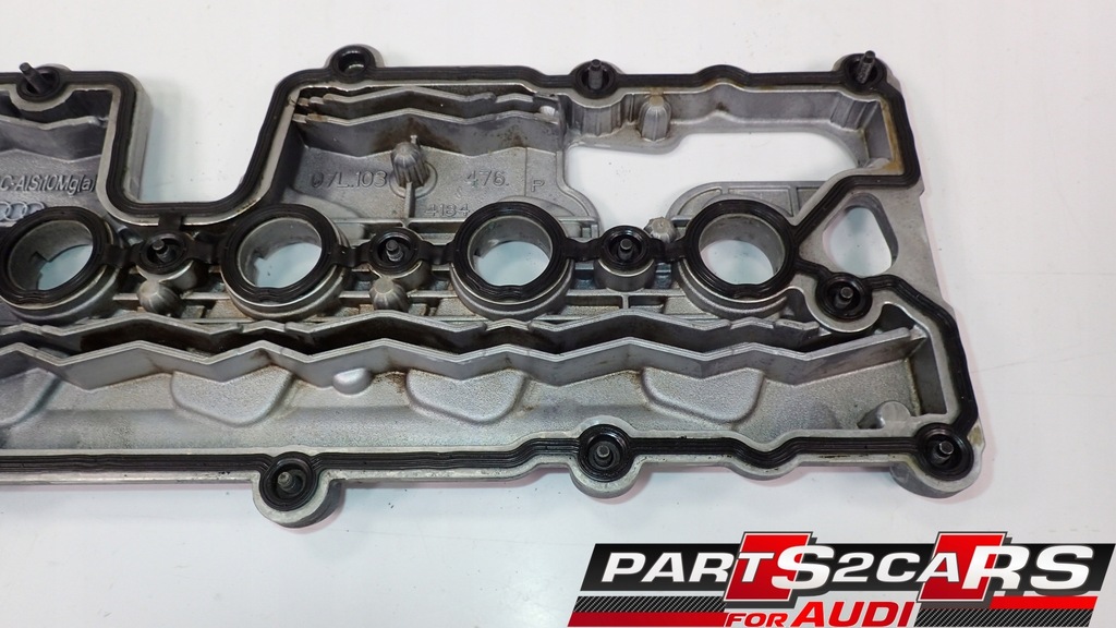 фото №14, Audi rs6 5.0 tfsi v10 buh крышка клапанов правая