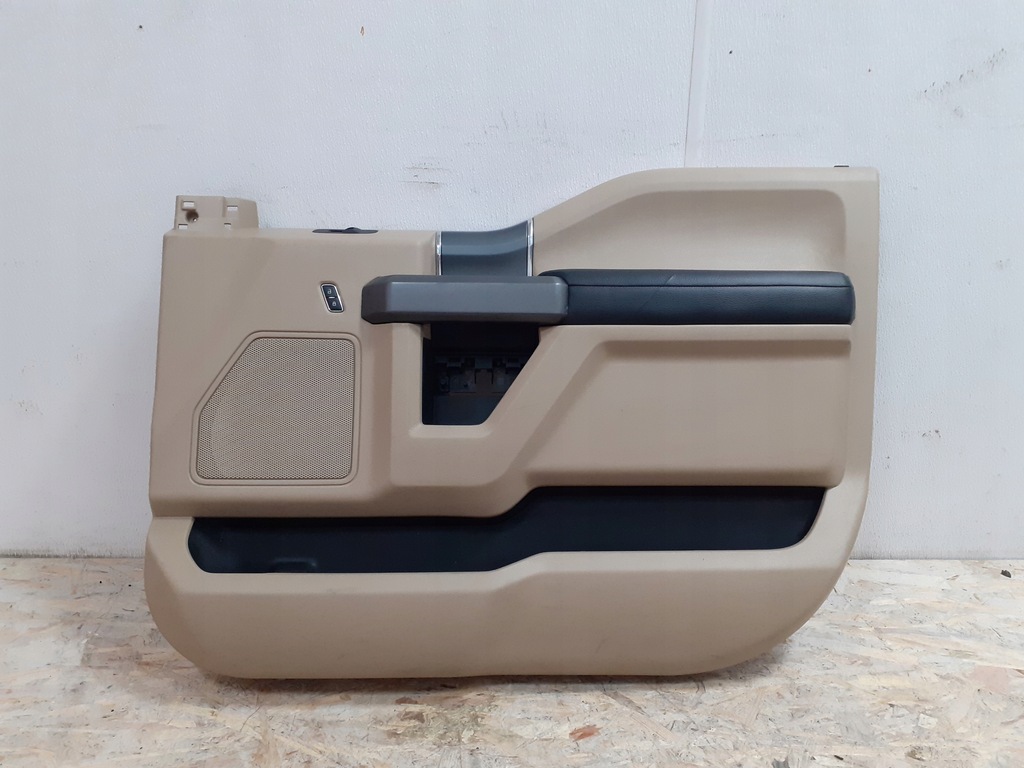 фото №1, Ford f150 2015- обшивка оббивка правий перед