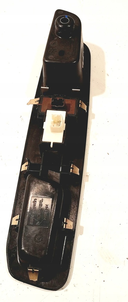 фото №4, Панель переключатель стекло правый перед jeep renegade