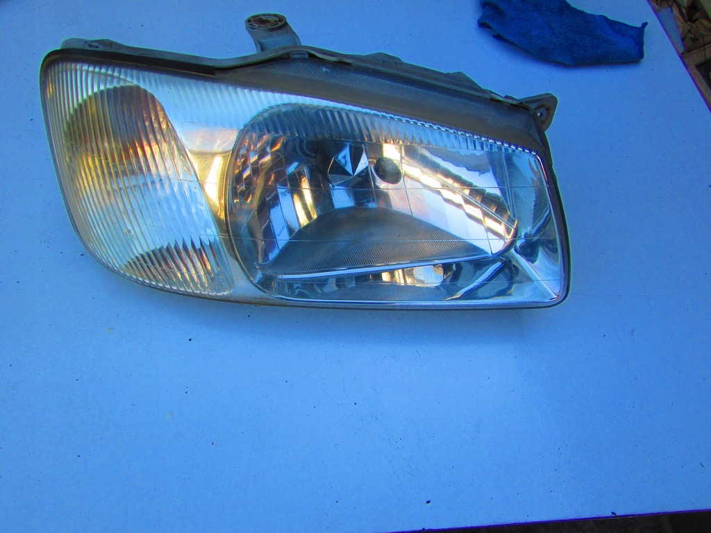 фото №1, Лампа правая перед hyundai accent 92102250pc korea