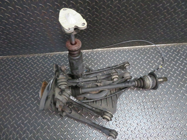 фото №1, Поворотний кулак ліва задня амортизатор привідний вал bmw f33