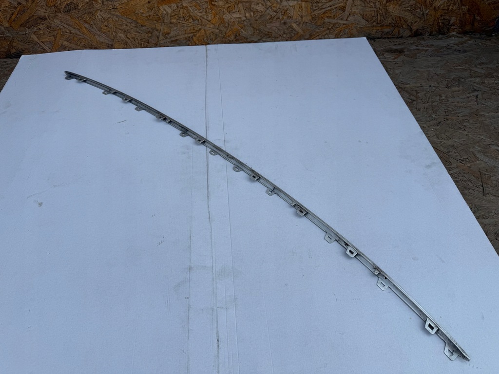 фото №8, Молдинг бампера задня 8v5807150a audi a3 8v5