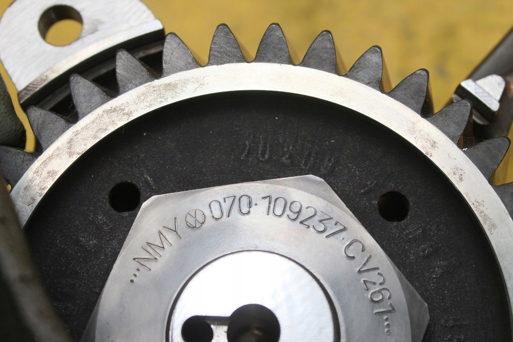 фото №7, Колесо зубчасте розподільного валу 070109237c touareg 2.5tdi bac