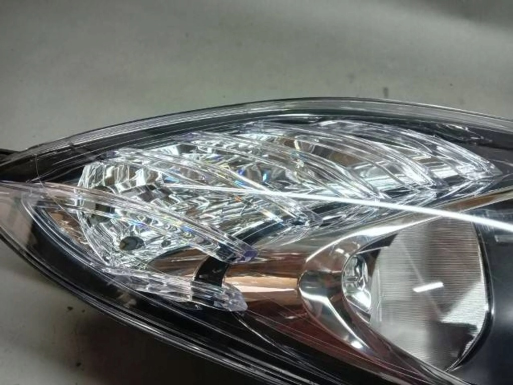 фото №10, M10 hyundai ix20 10- лампа правая перед 92102-1kxxx