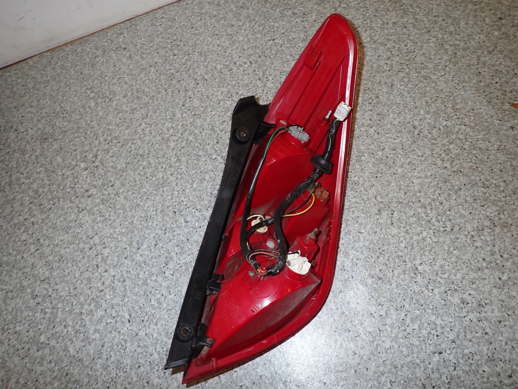 фото №8, Hyundai i20 08-12 лампа задняя левая