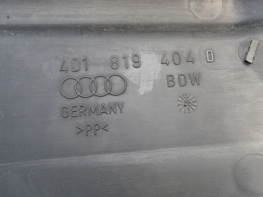 фото №9, Audi a8 d2 lift жабо праве 4d1819404d