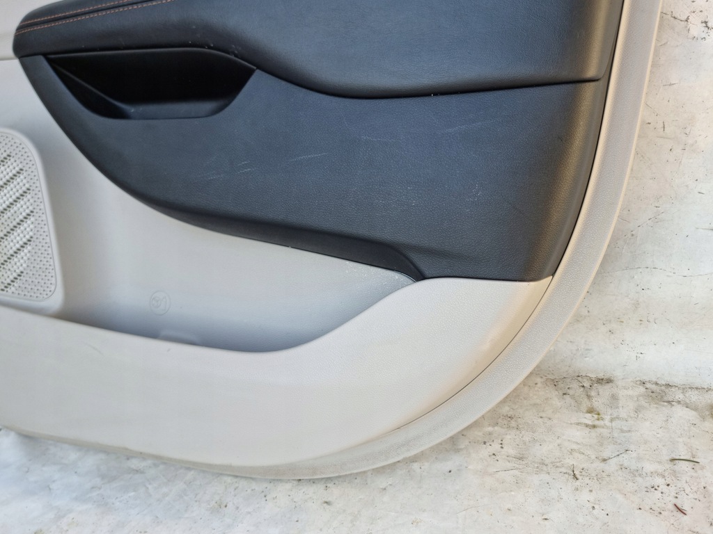 фото №8, Chrysler pacifica 3.6 обшивка двері правий перед пасажира 17r