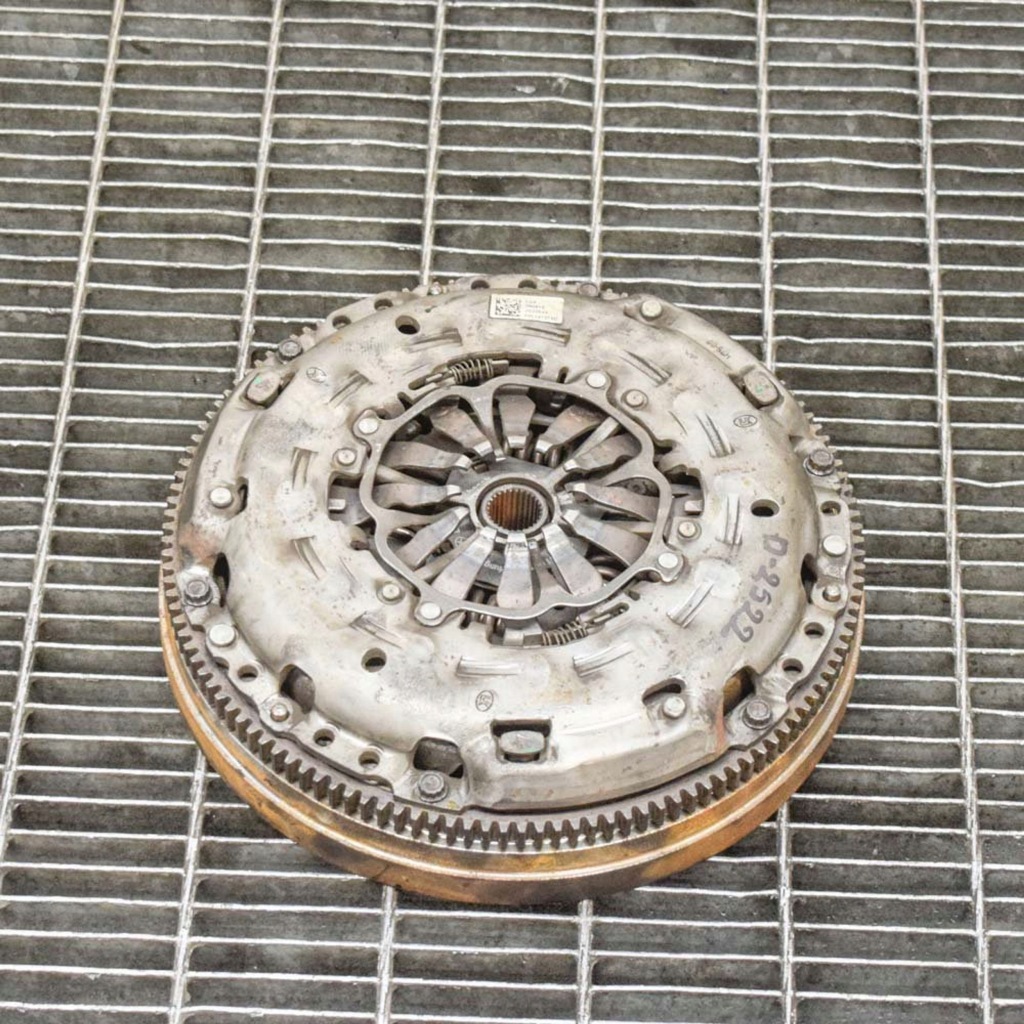 фото №1, Volkswagen passat b8 2015 зчеплення / комплект