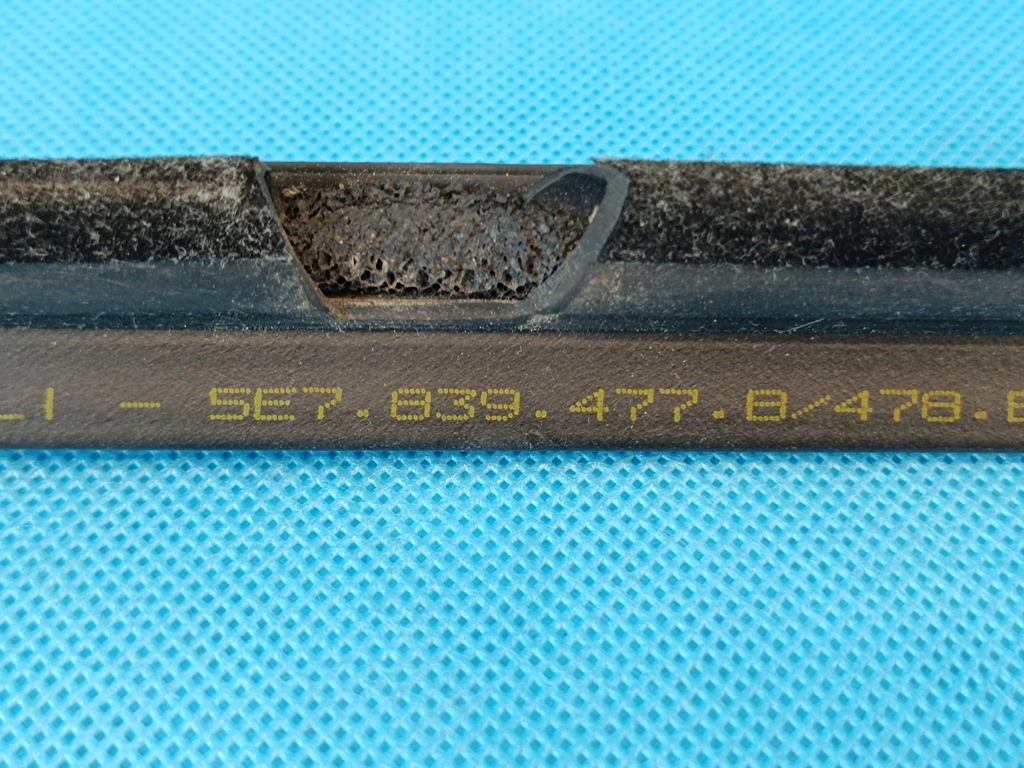 фото №10, Skoda octavia iv combi 1,5tsi 110kw 21r прокладка дверь левый задняя 5e7839477b