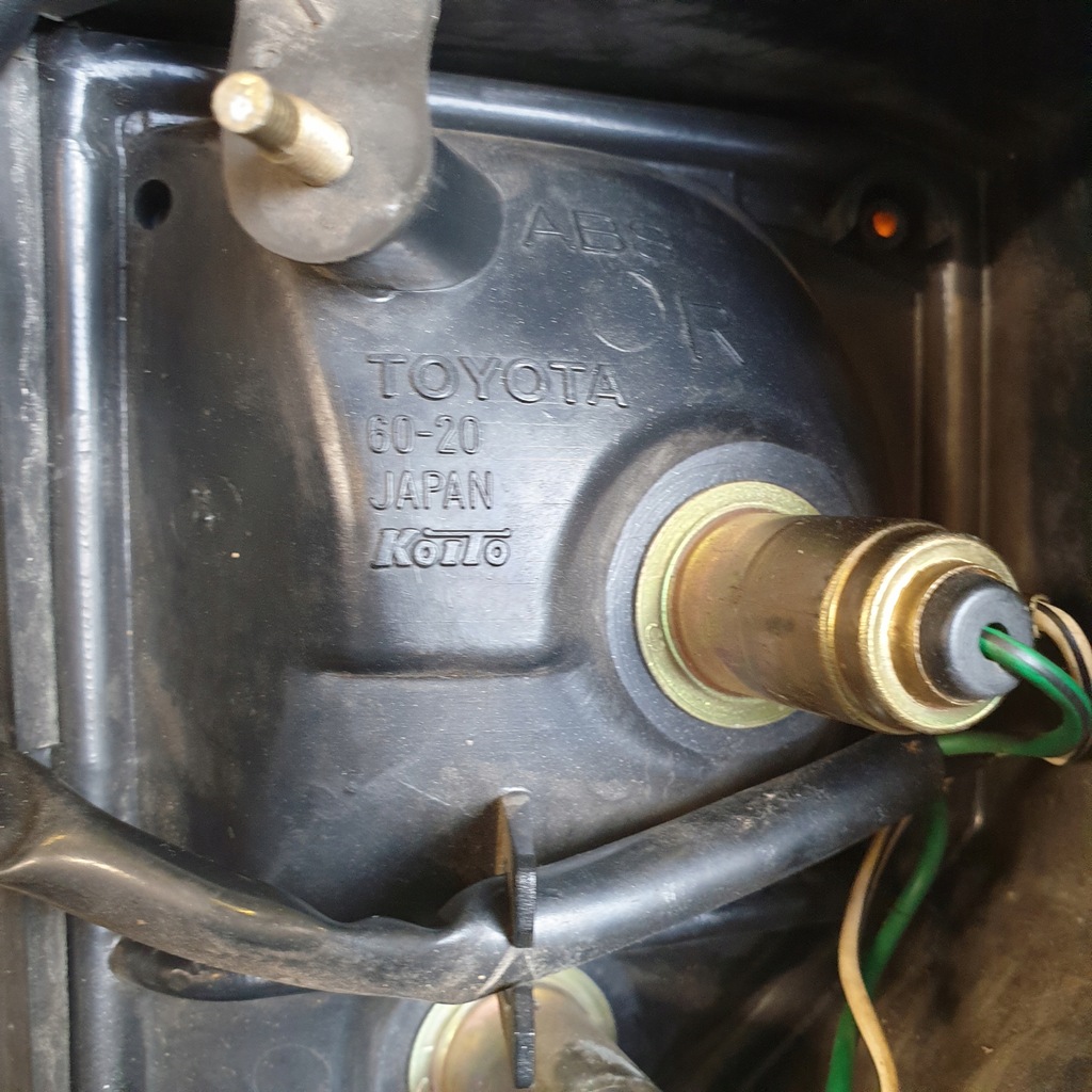 фото №12, Поворотник поворотник toyota land cruiser j70 оригінальний номер eu