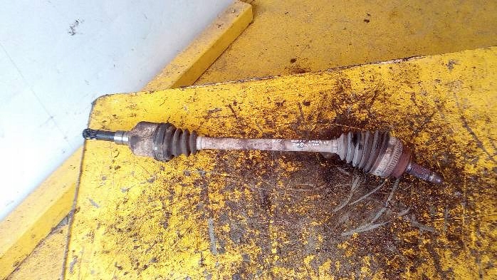 Приводной вал левое  задняя 3d land rover freelander 2,0d с Разборки