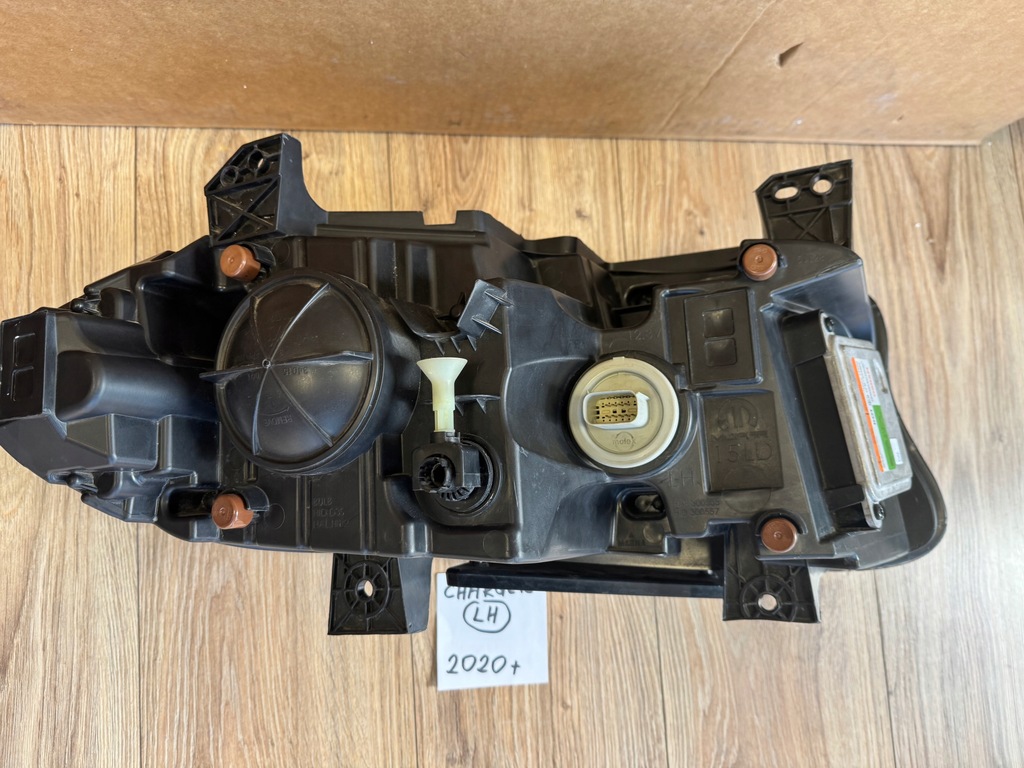 фото №8, Dodge charger лампа ксенон левая 2020+