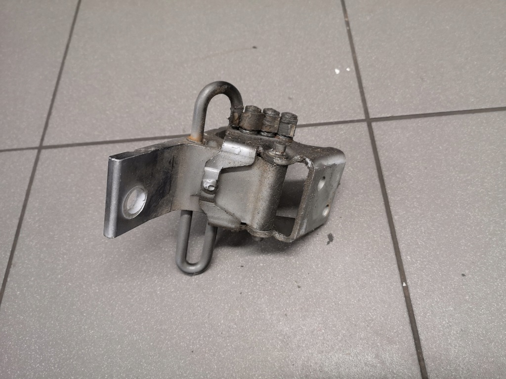 фото №1, Петля двері правий перед audi a8 d2 4d0831412b