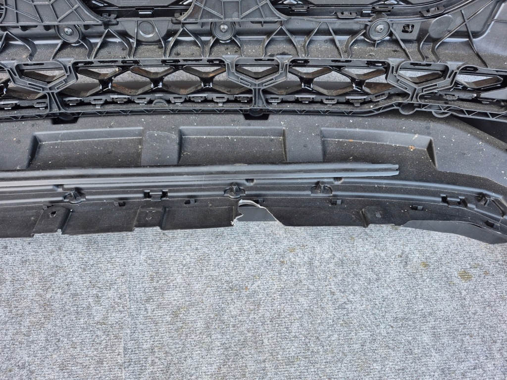 фото №16, Audi rsq8 q8 rs lift 2025 бампер перед карбон комплект