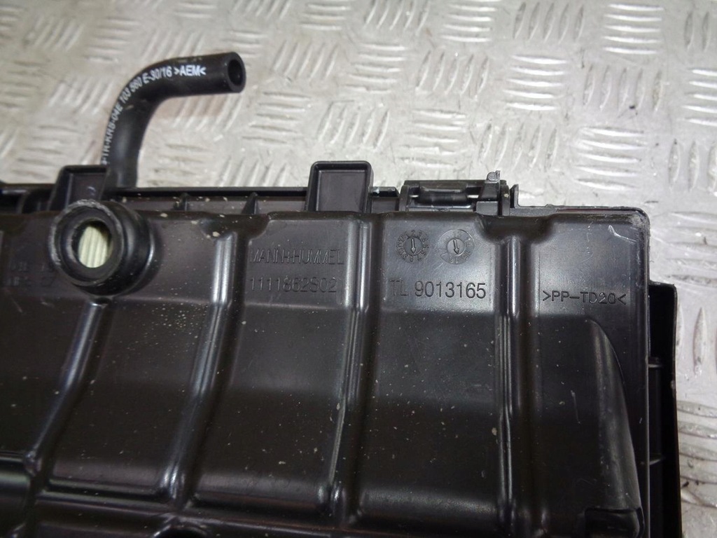 фото №7, Корпус фільтра повітря skoda yeti 5l 1.4 tsi 2009- 04e129611h 04e129620